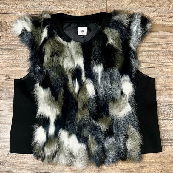 Cabi Womens‎ Multicolor Faux Fur Crew Neck Fully Lined Frosty Vest Size Large - Picture 1 of 9